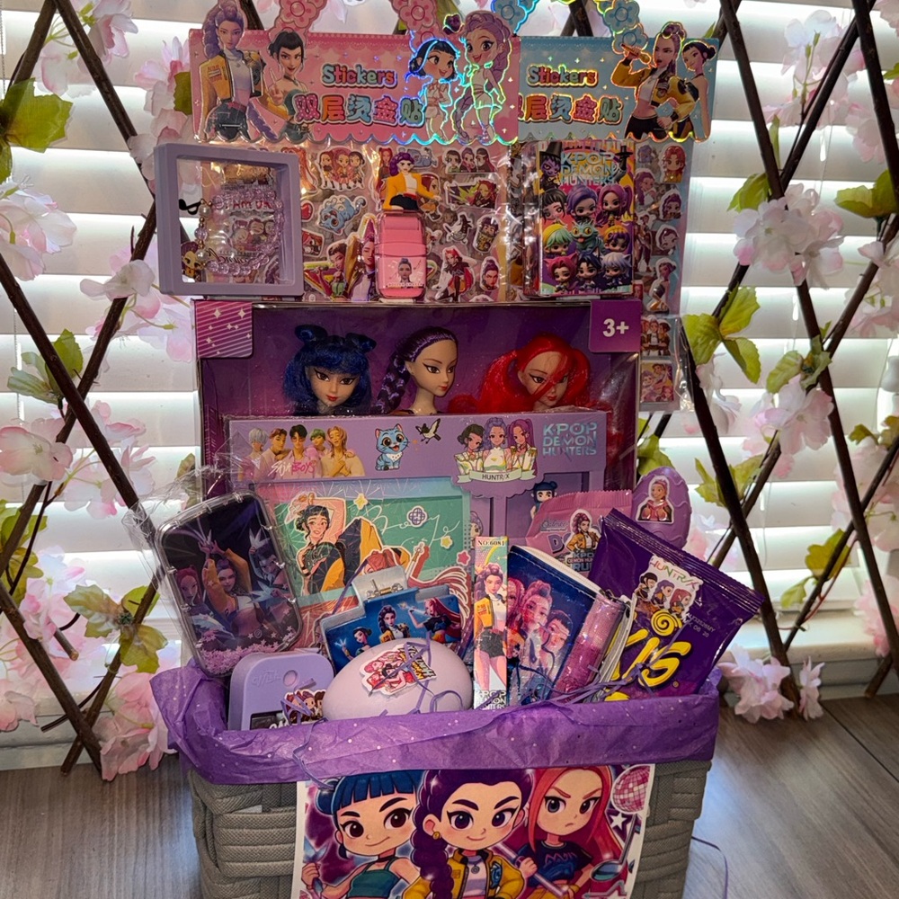 K-Pop Demon Hunter Doll Gift Basket - Purple Pink Set